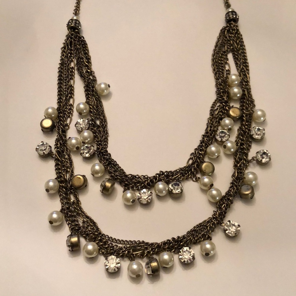 Gold double layer necklace w/ pearl & diamonds
